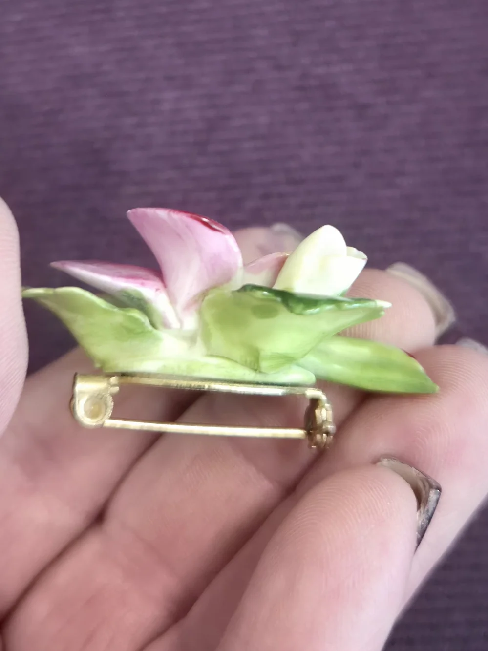 VTG Stamped Pink Floral 1950's , 1960's Pansy Bone China Brooch